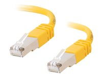 C2G Cat5e Booted Shielded (STP) Network Patch Cable - Koblingskabel - RJ-45 (hann) til RJ-45 (hann) - 2 m - STP - CAT 5e - formstøpt - gul 83811